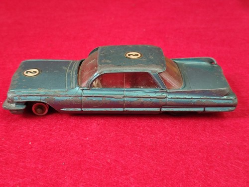 Dinky toys cadillac - dinky,