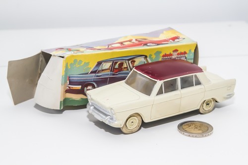 Rico seat fiat 1400 dinky - fiat,